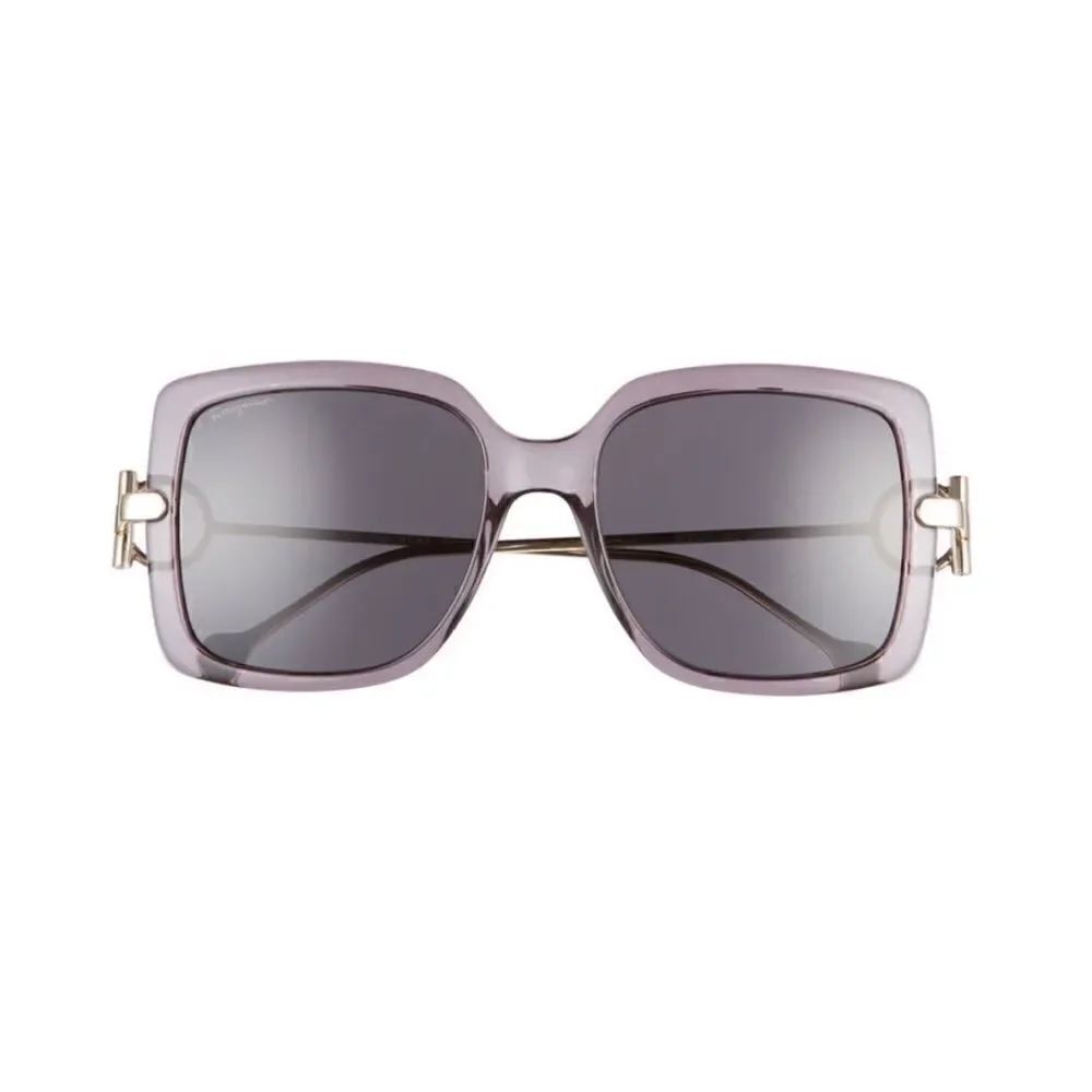NIB FERRAGAMO Salvatore Ferragamo Gancio 55mm Square Sunglasses, Grey